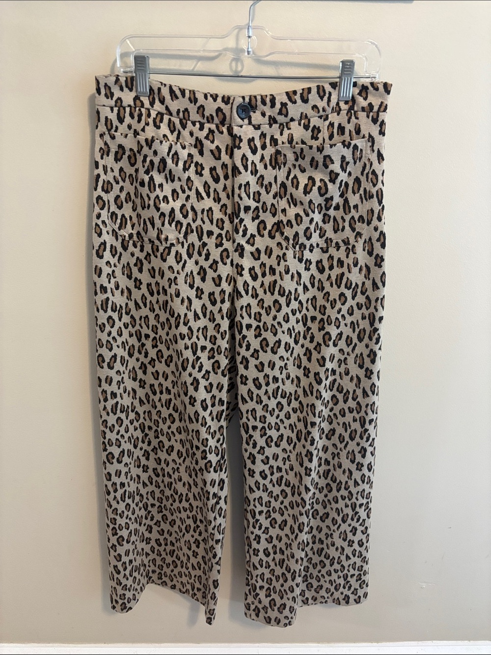Jodifl Leopard Print Wide Leg Crop Pants Women’s Size Large Animal Cheetah Tan